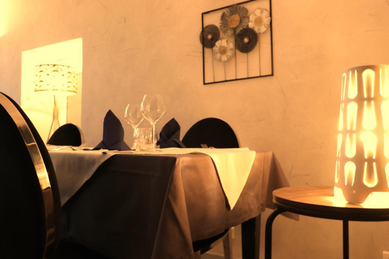 Hotel Restaurant Le Saint Augustin Exteriör bild