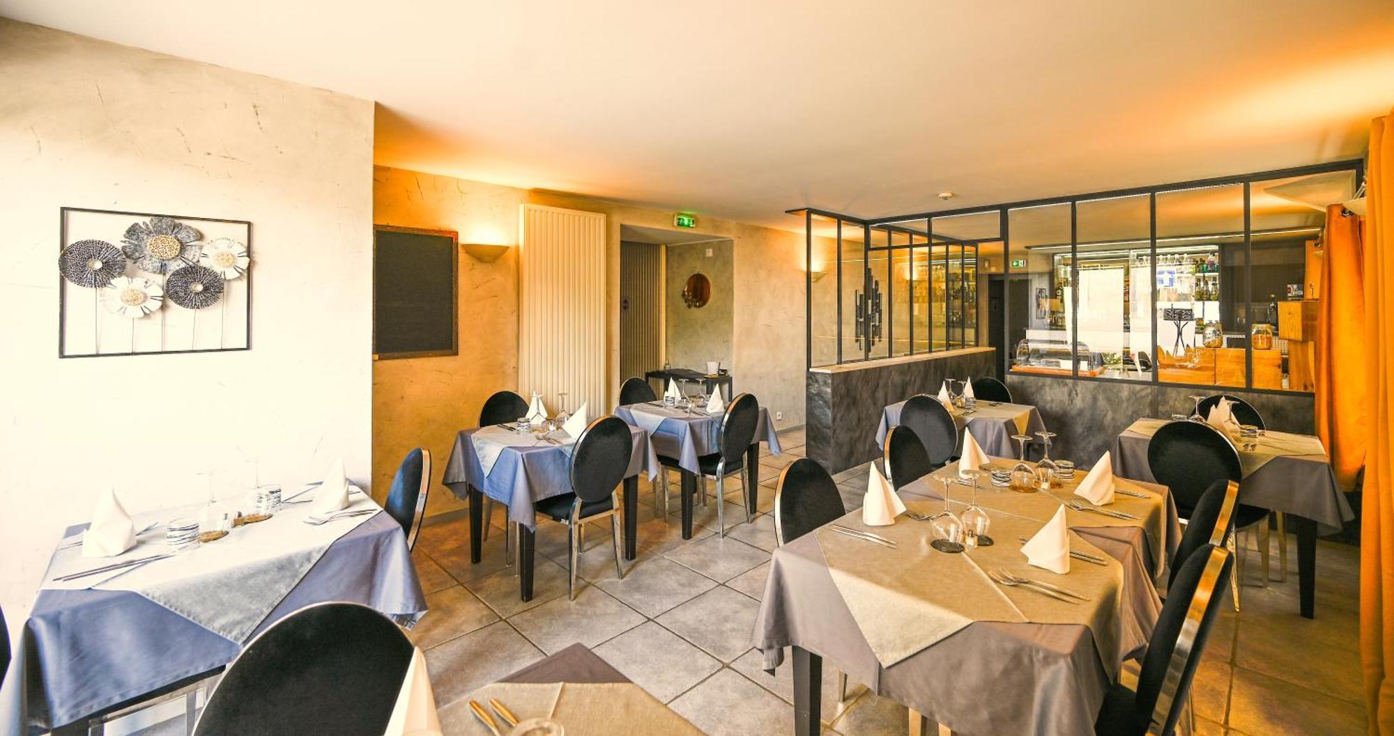 Hotel Restaurant Le Saint Augustin Exteriör bild